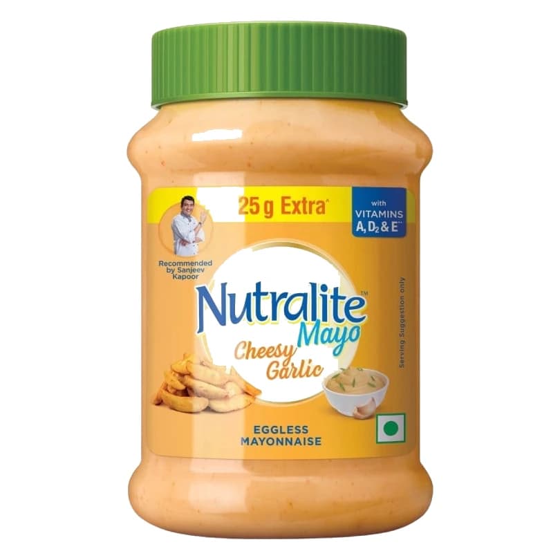 Nutralite Eggless Cheesy Garlic Flavoured Mayonnaise nutrition panel